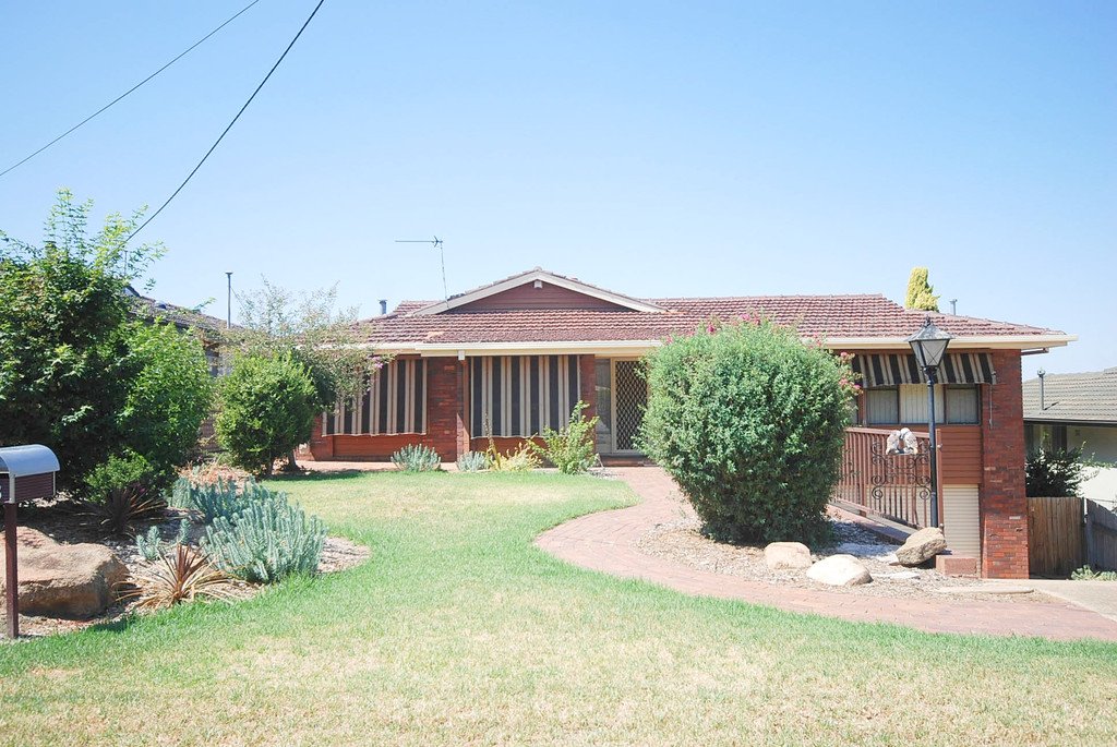 23 Panorama Street KOORINGAL 1