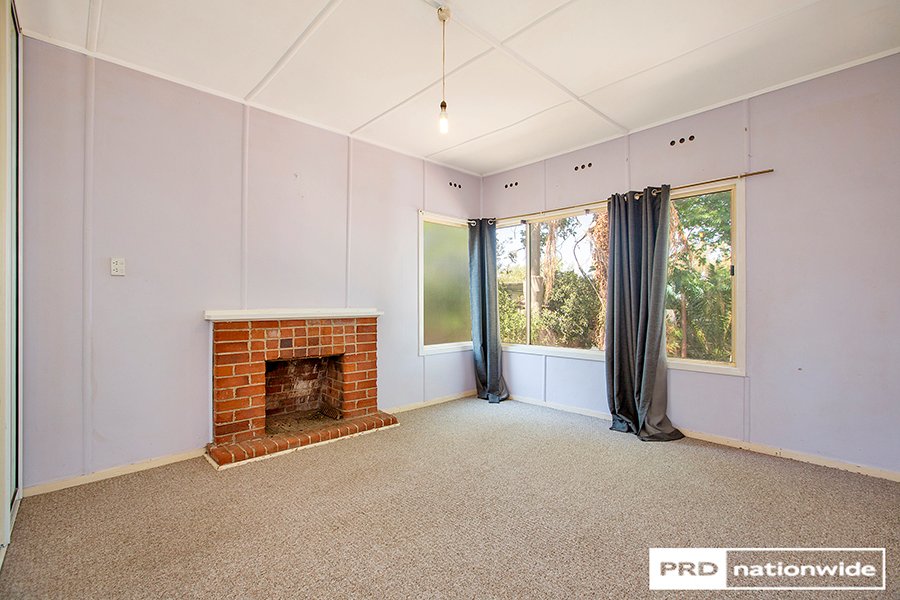 23 Parry Street TAMWORTH 3