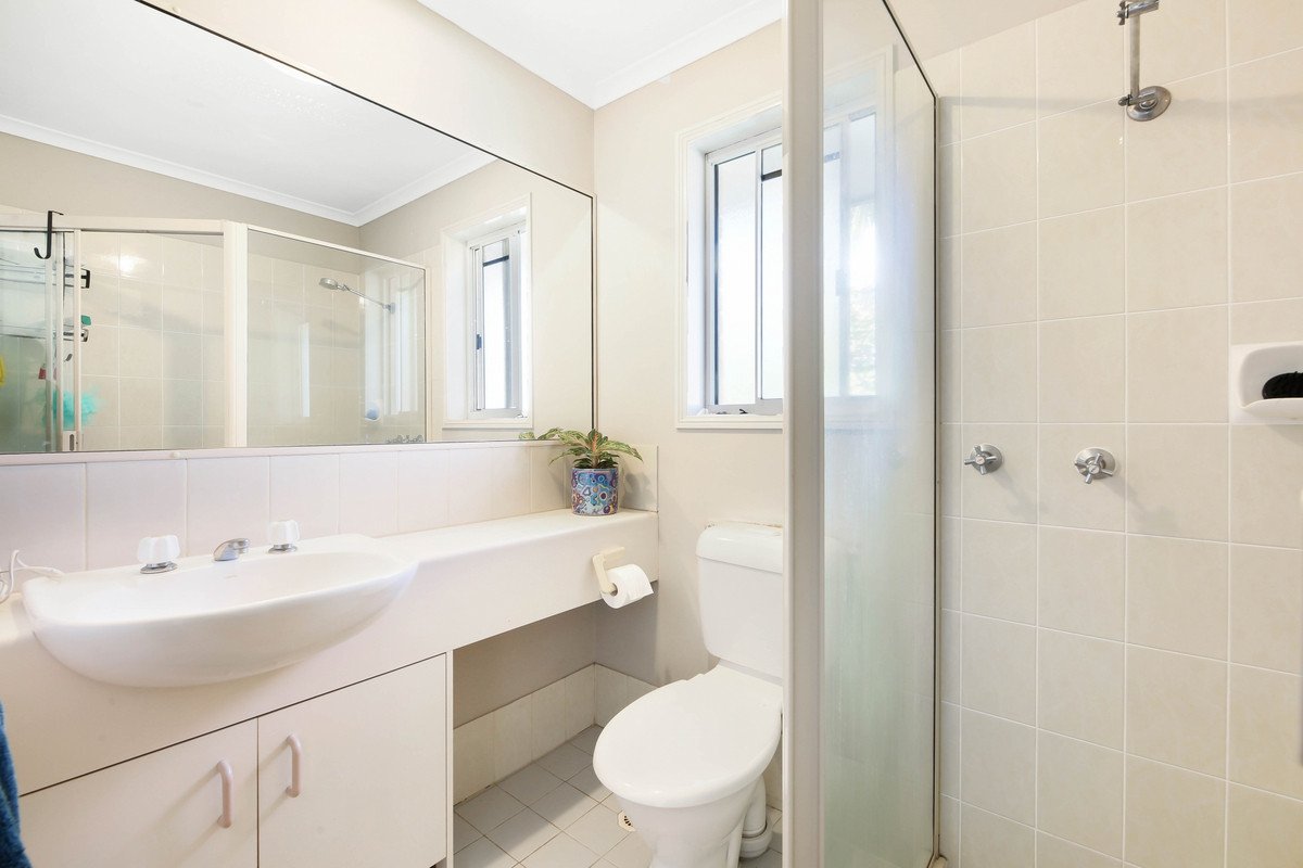 2/3 Pontoon Place Varsity Lakes 10