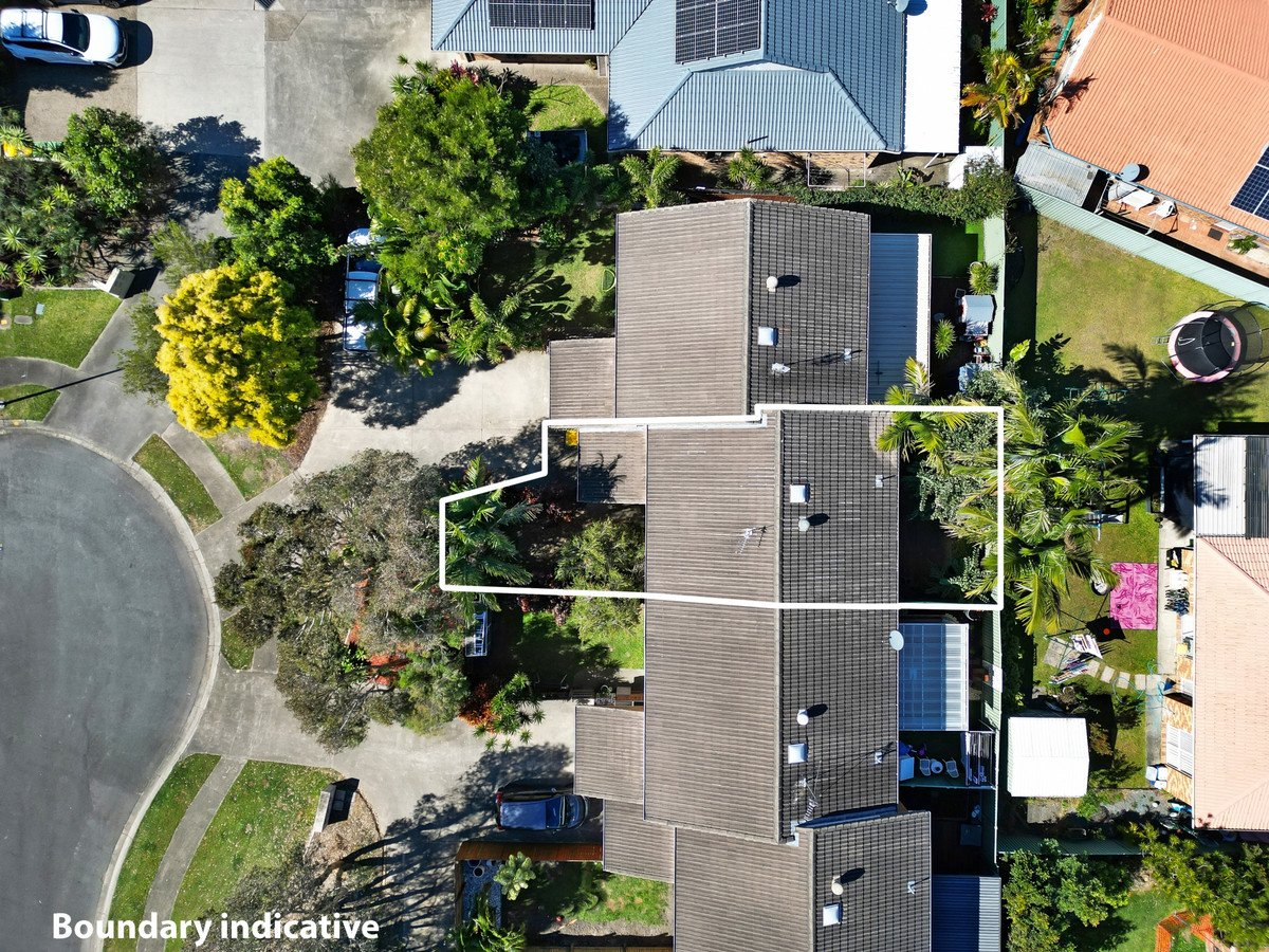 2/3 Pontoon Place Varsity Lakes 15