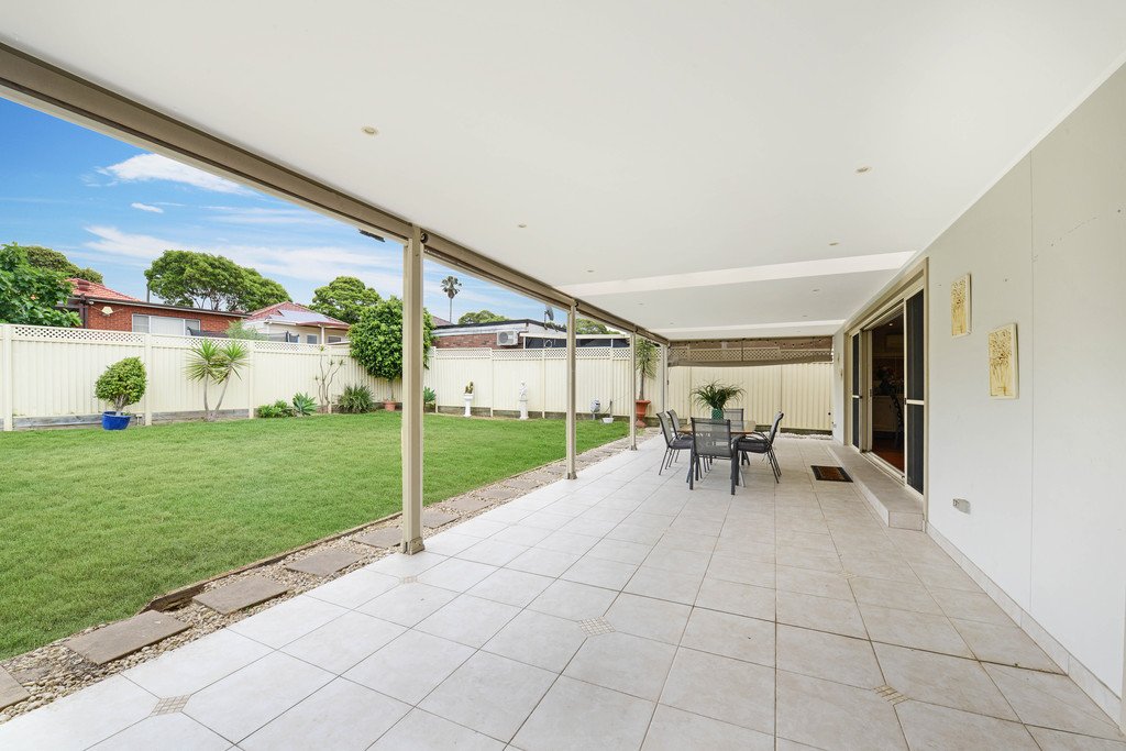23 Proctor Avenue KINGSGROVE 8
