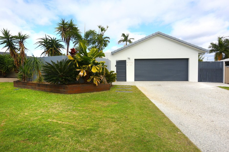 23 Rangeview Court BURLEIGH WATERS 2