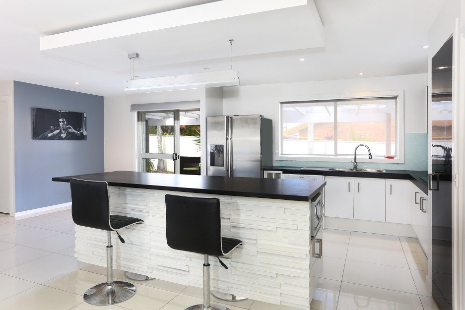 23 Rangeview Court BURLEIGH WATERS 4