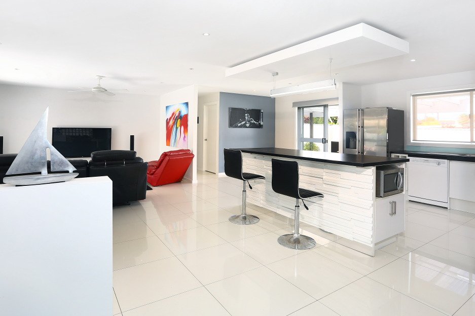 23 Rangeview Court BURLEIGH WATERS 6