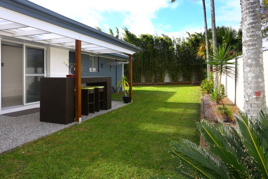 23 Rangeview Court BURLEIGH WATERS 10