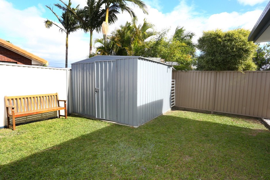 23 Rangeview Court BURLEIGH WATERS 17