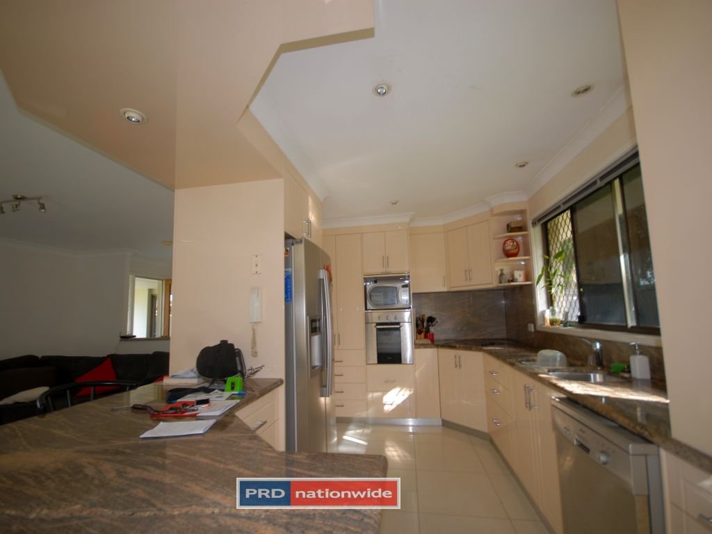 23 Rawlinna Drive MERMAID WATERS 3