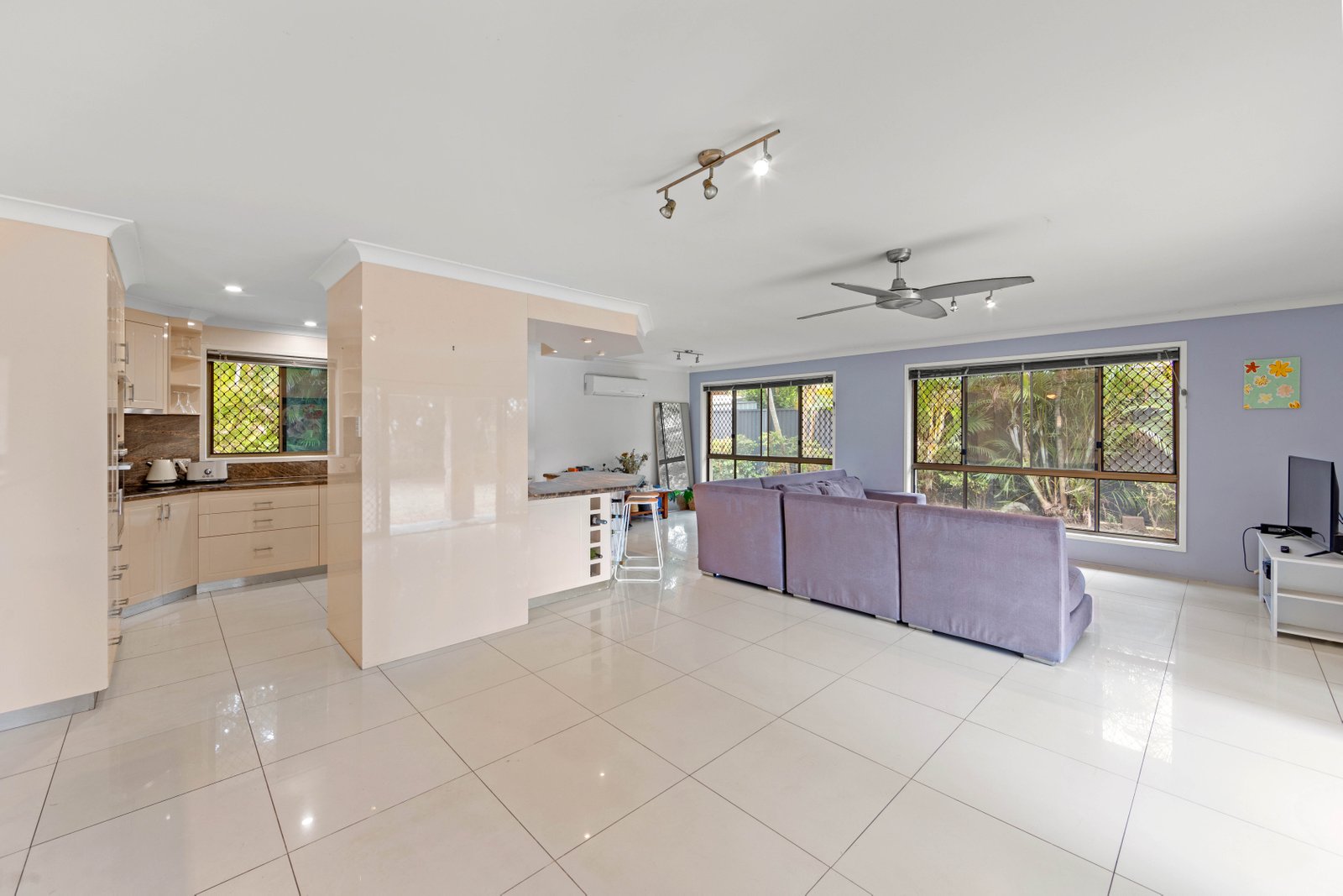 23 Rawlinna Drive MERMAID WATERS 3