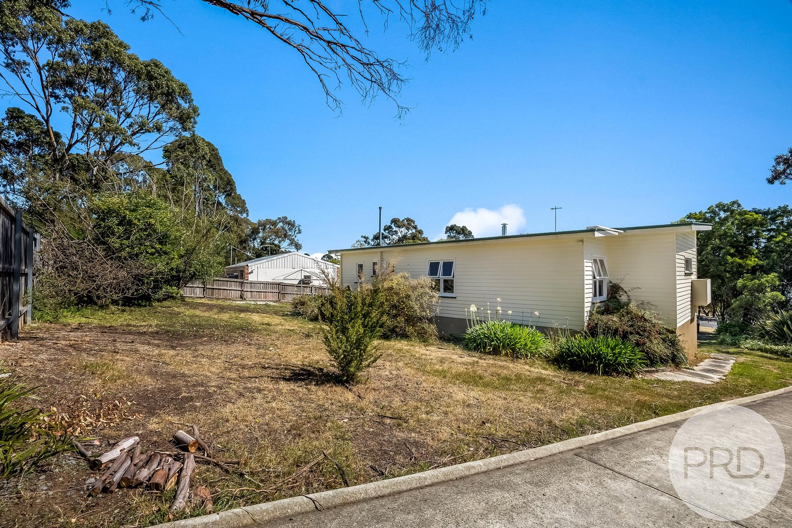 23 Rialannah Road MOUNT NELSON 31