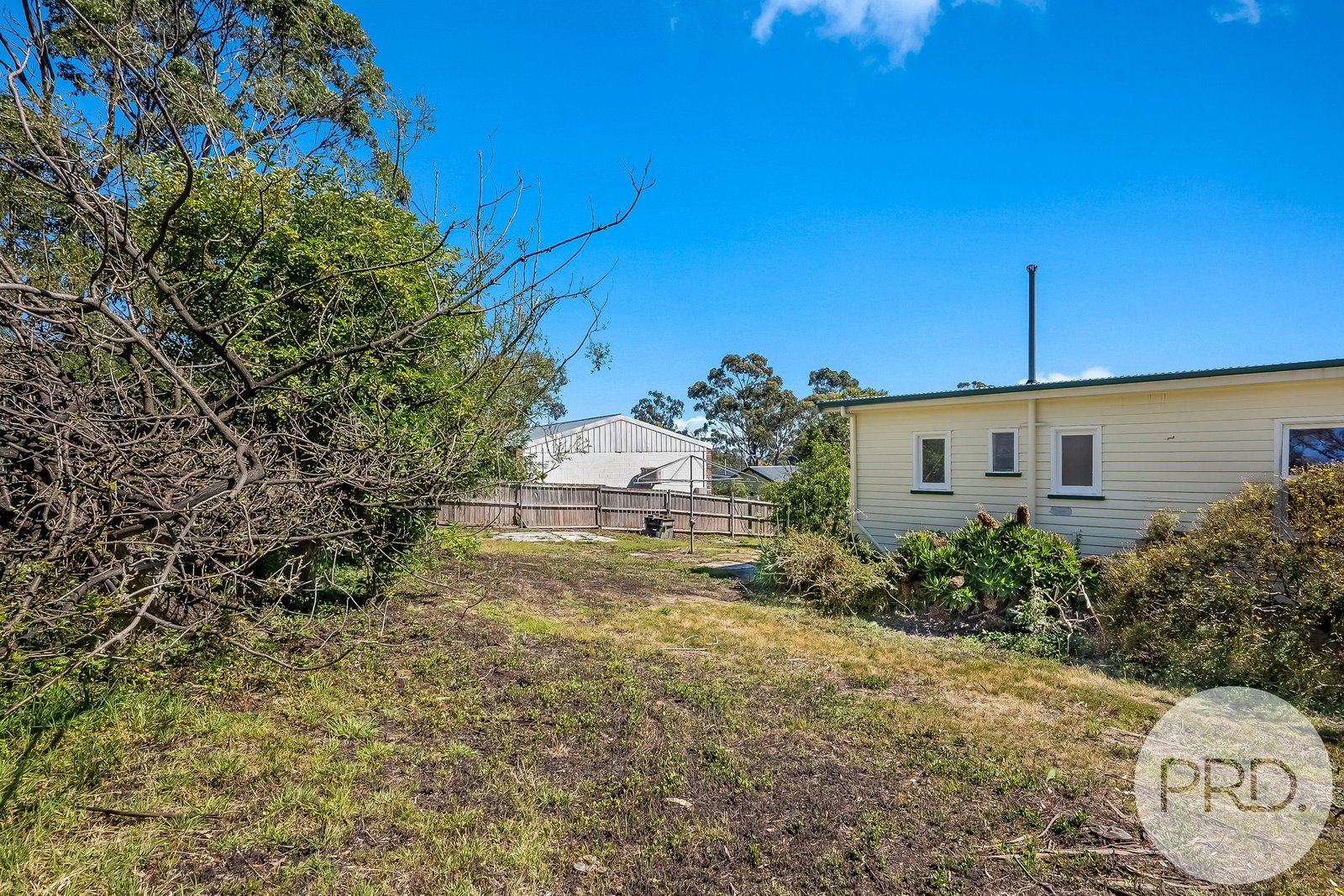 23 Rialannah Road MOUNT NELSON 32