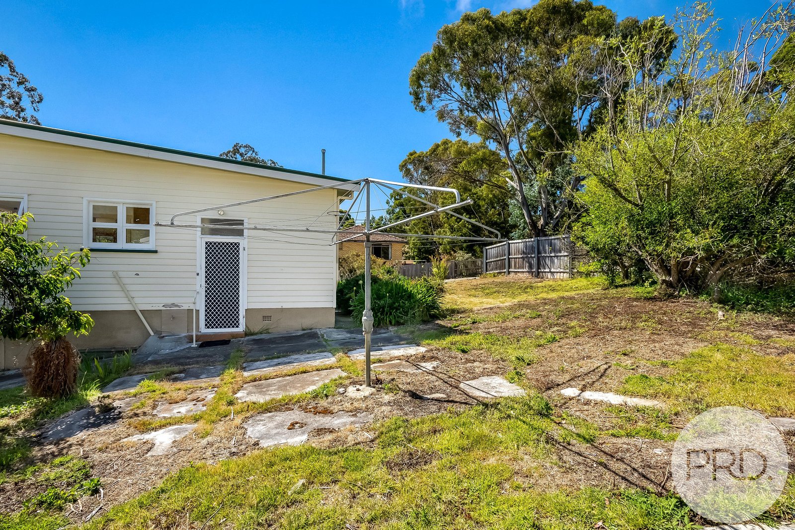 23 Rialannah Road MOUNT NELSON 34