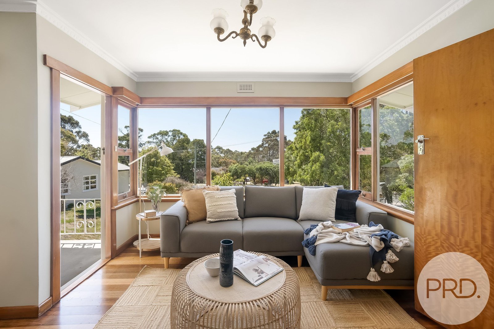 23 Rialannah Road MOUNT NELSON 16