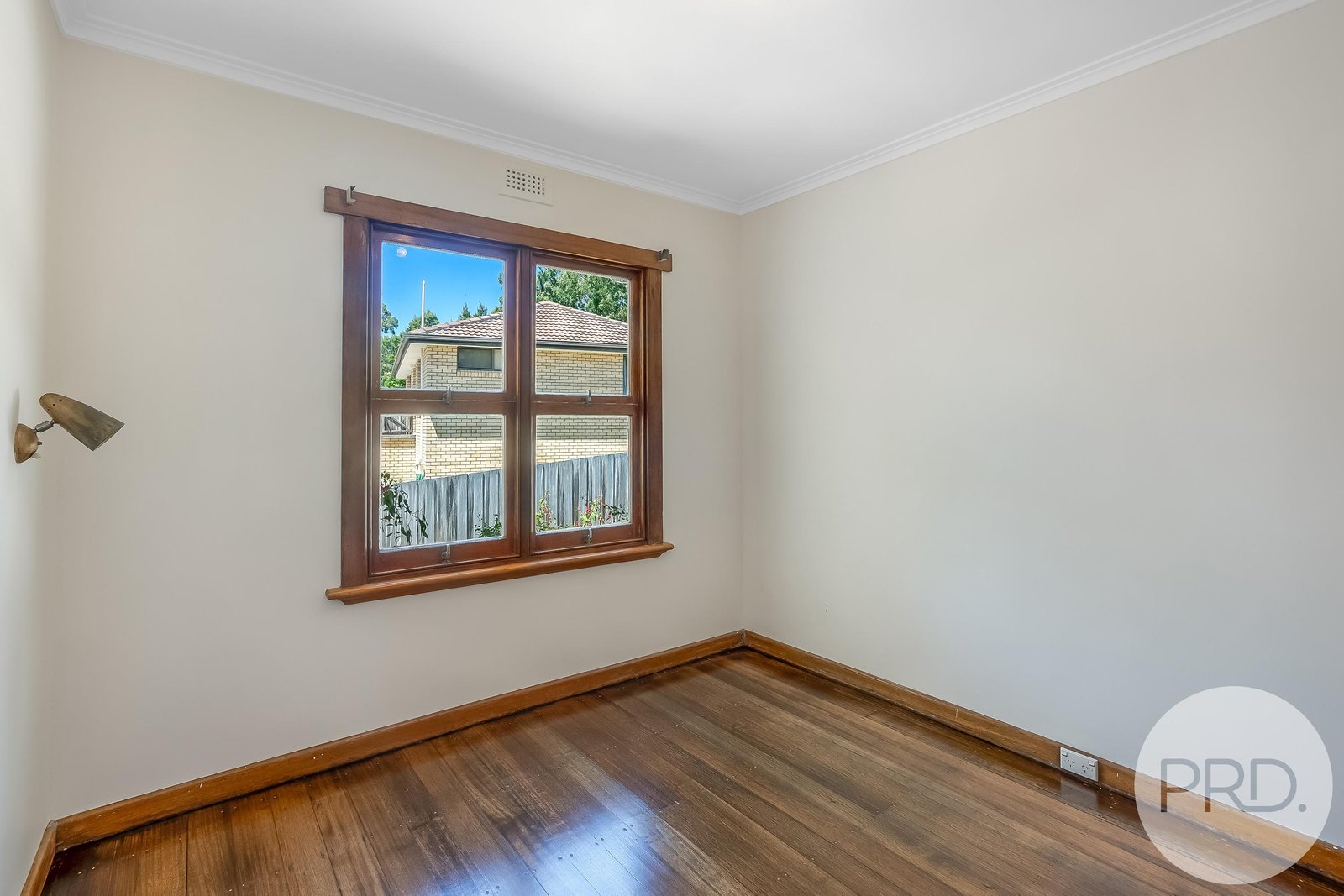 23 Rialannah Road MOUNT NELSON 19