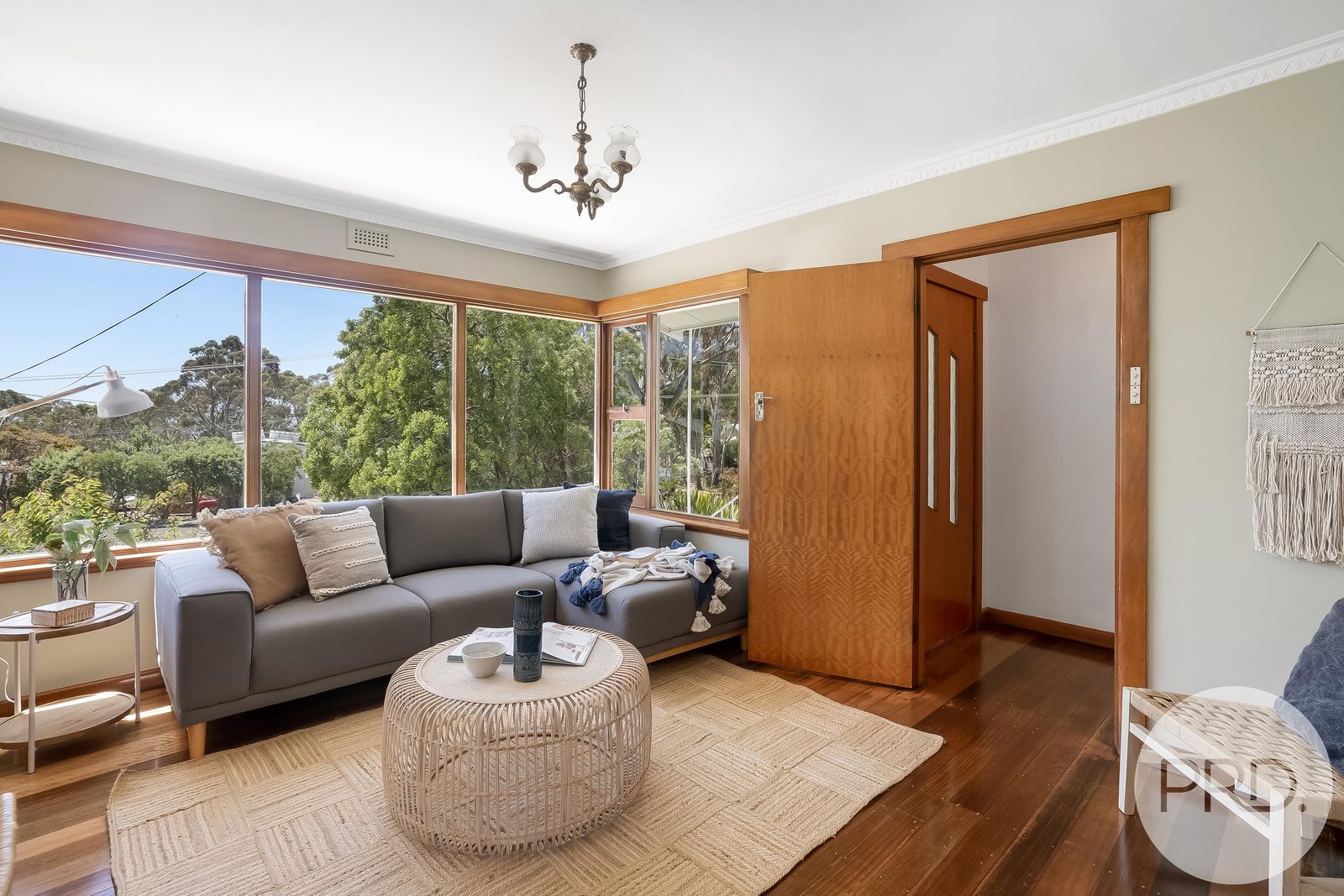 23 Rialannah Road MOUNT NELSON 14