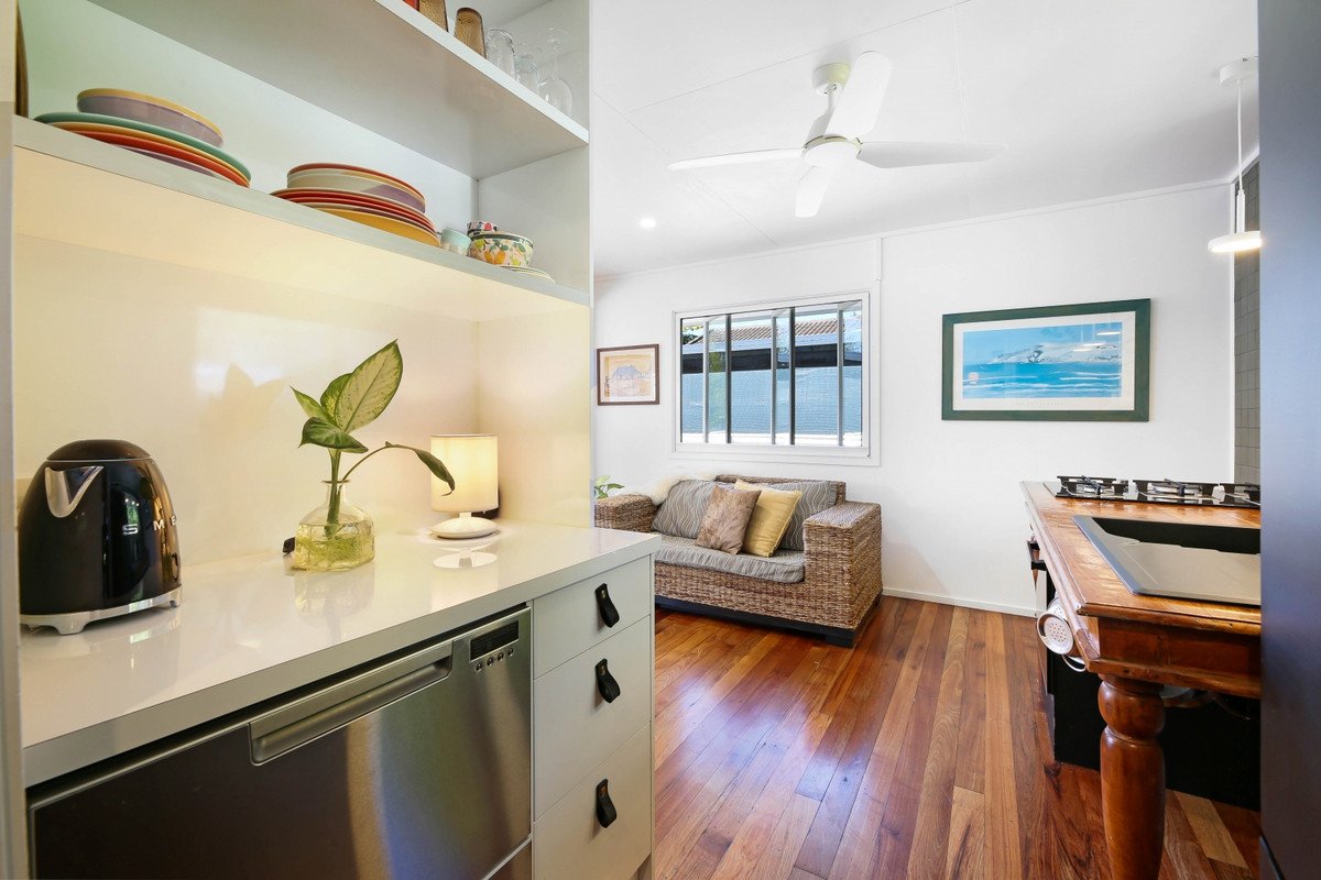 23 Riverside Drive Currumbin Waters 12