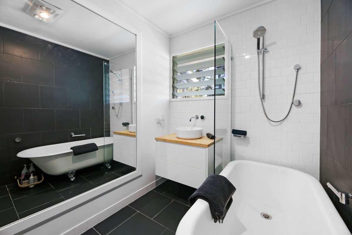 23 Riverside Drive Currumbin Waters 17