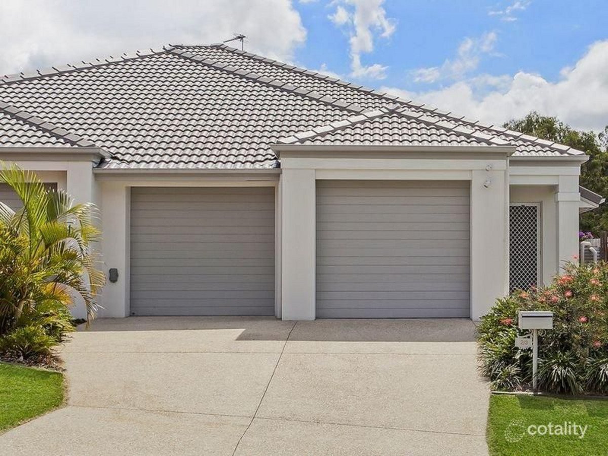 2/3 Riverwood Drive Ashmore 2
