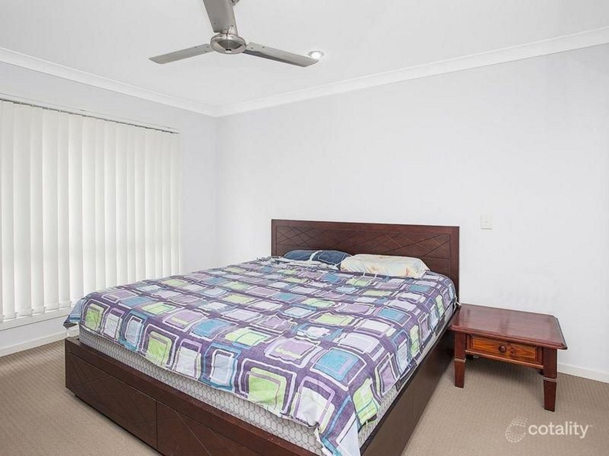 2/3 Riverwood Drive Ashmore 6