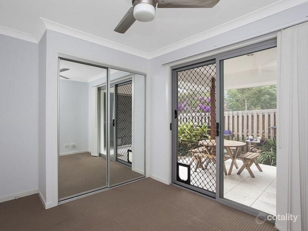 2/3 Riverwood Drive Ashmore 7