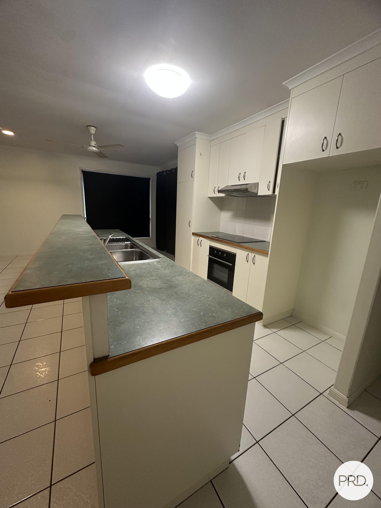 23 Robb Place SOUTH MACKAY 2