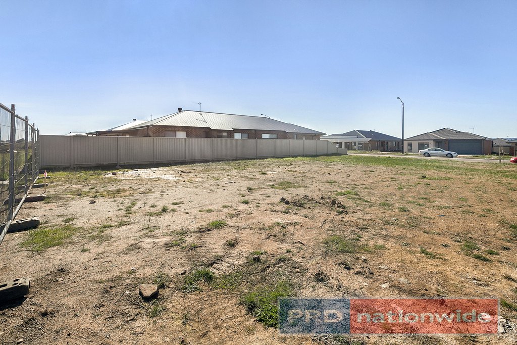 23 Royal York Road Winter Valley 5