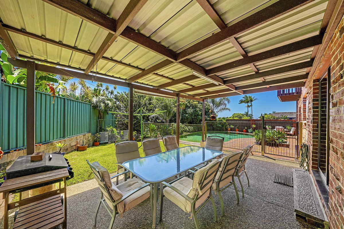23 Seaview Parade Elanora 3