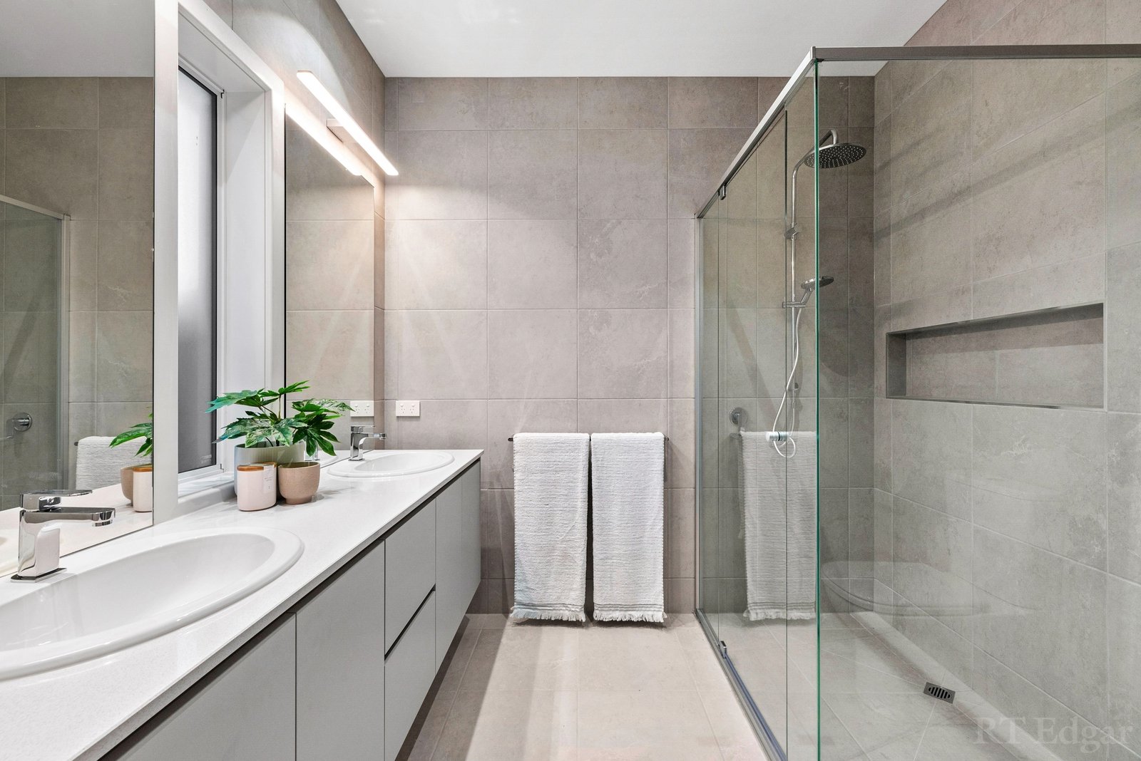 Real Estate and Property in 23 Shearwater Grove, Point Lonsdale, VIC