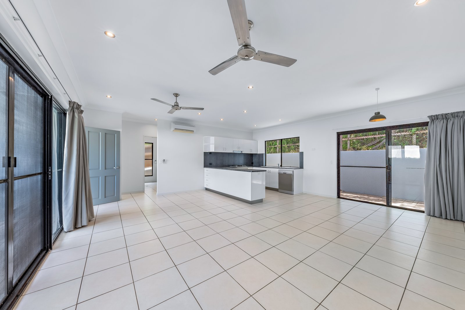 2/3 Shelter Court JUBILEE POCKET 1