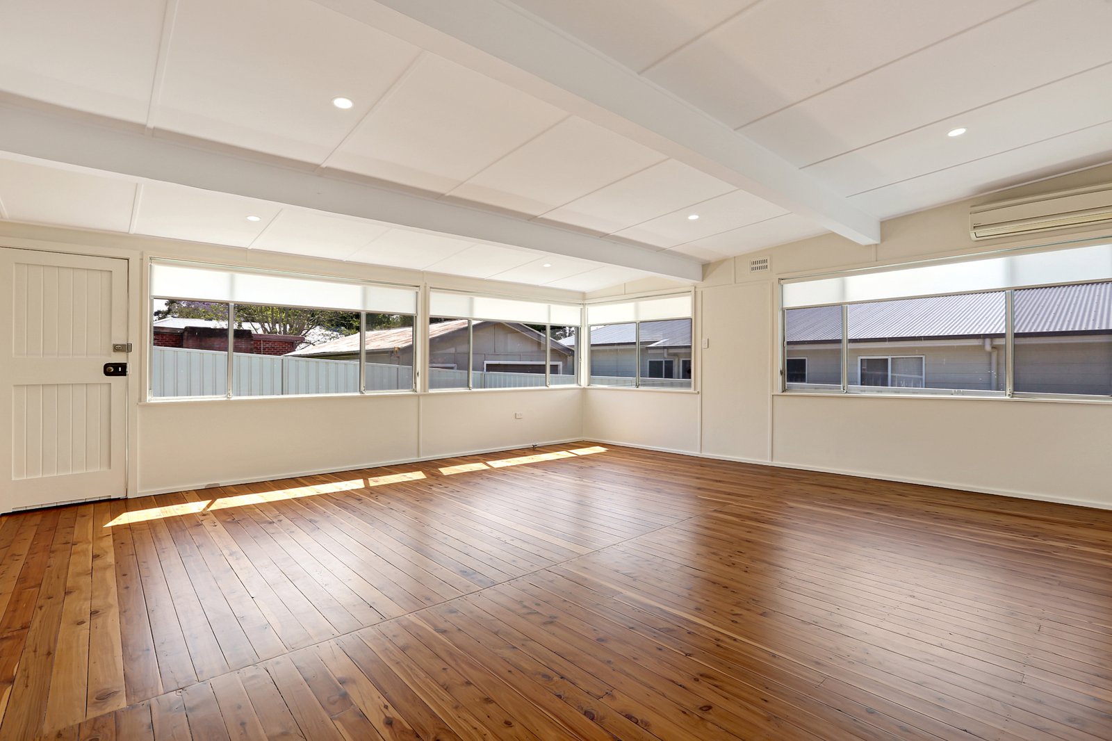 23 Spring St  NOWRA 3