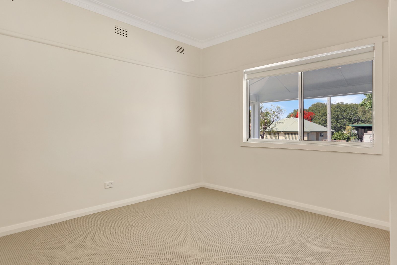 23 Spring St  NOWRA 6