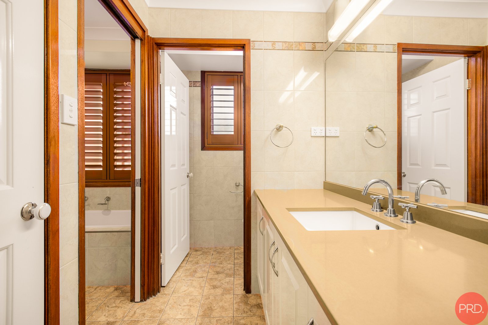 23 Station Lane LOCHINVAR 25