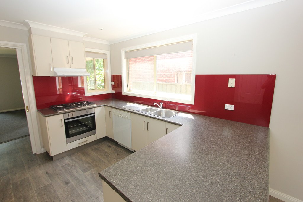 23 Stirling Drive LAKE GARDENS 2