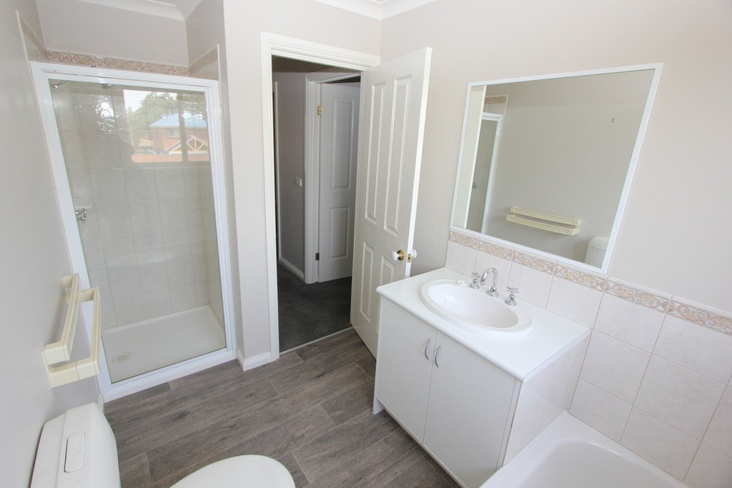 23 Stirling Drive LAKE GARDENS 10