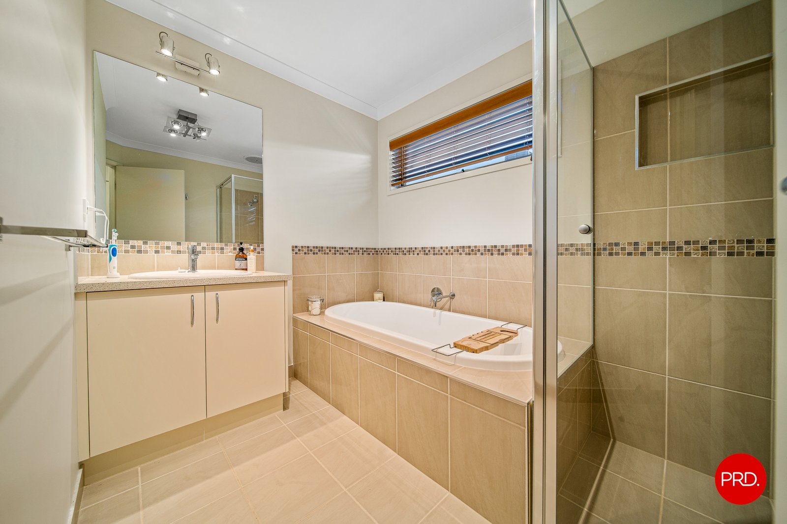 23 Sundew Drive KANGAROO FLAT 17