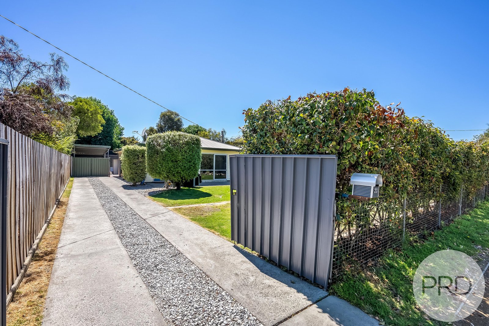 23 Sunways Avenue SEVEN MILE BEACH 2