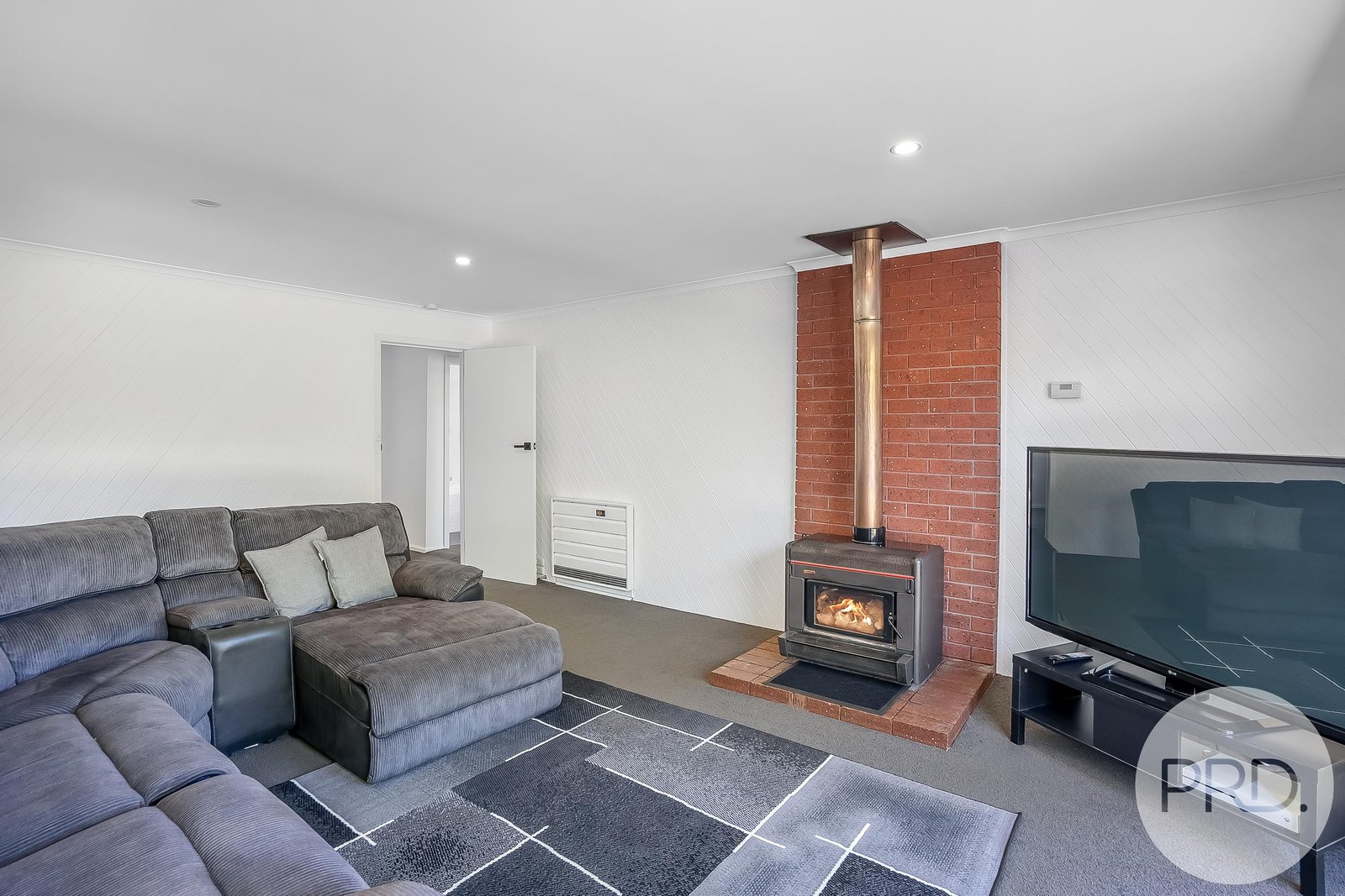 23 Sunways Avenue SEVEN MILE BEACH 6