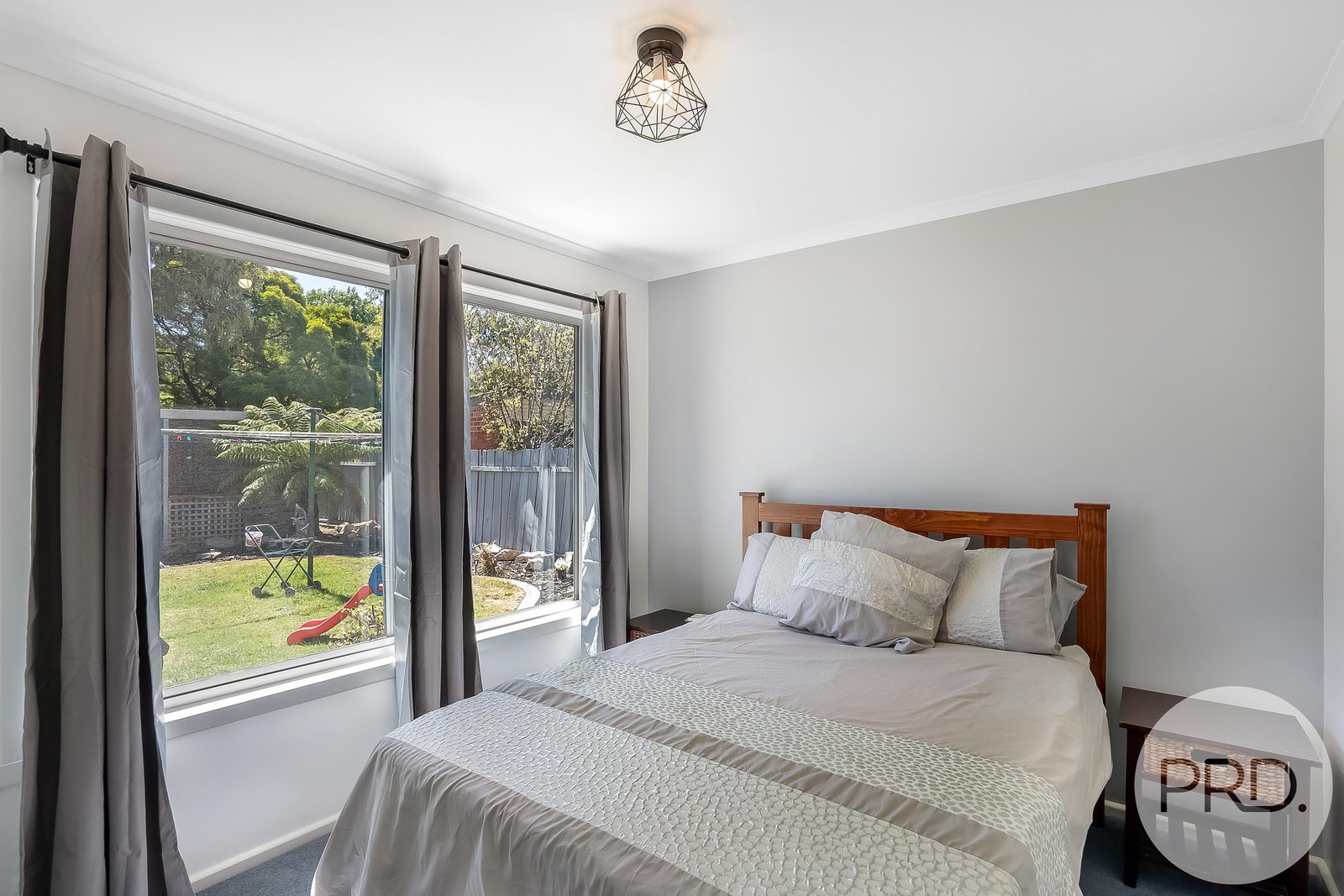 23 Sunways Avenue SEVEN MILE BEACH 10