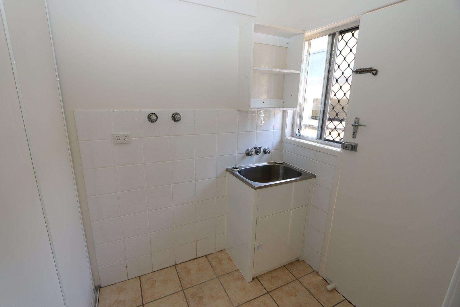 23 Susanne Street SOUTHPORT 10