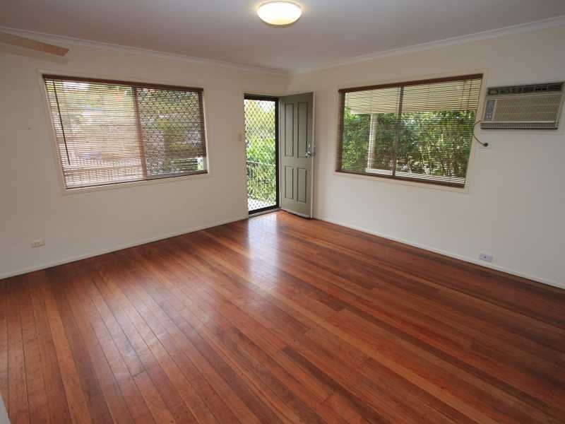 23 Susanne Street SOUTHPORT 2