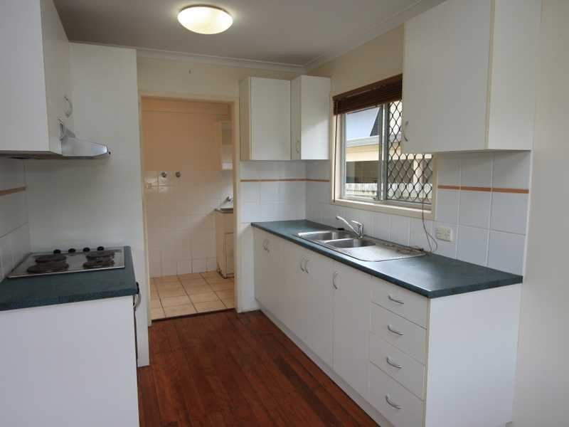 23 Susanne Street SOUTHPORT 3