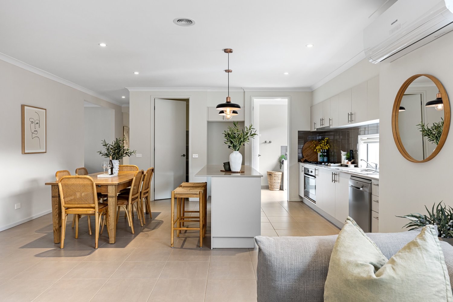Gallery: 23 Swan Boulevard