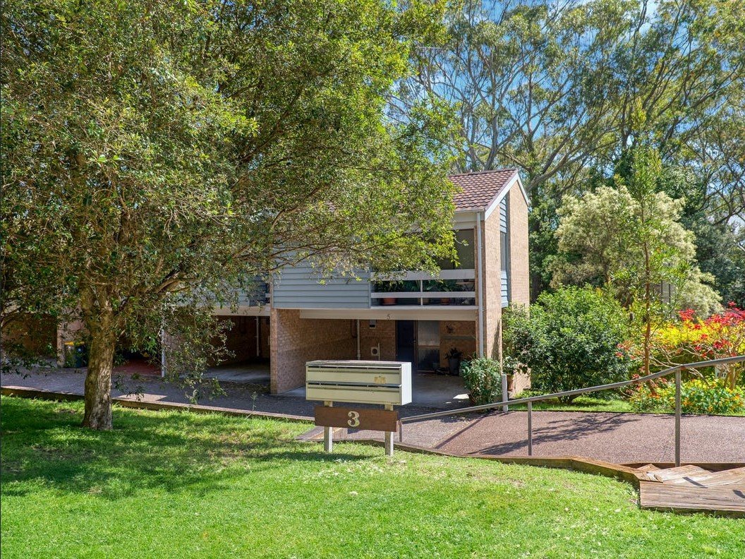 2/3 Tallean Road NELSON BAY 2