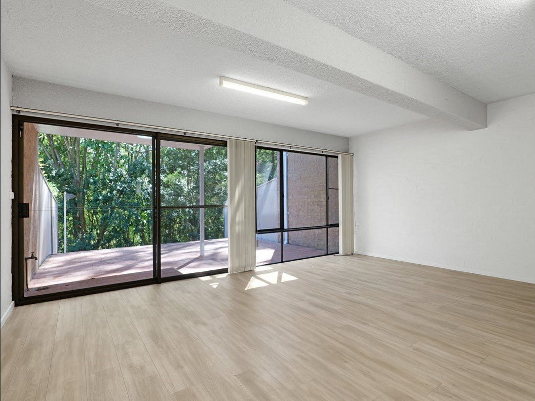 2/3 Tallean Road NELSON BAY 9