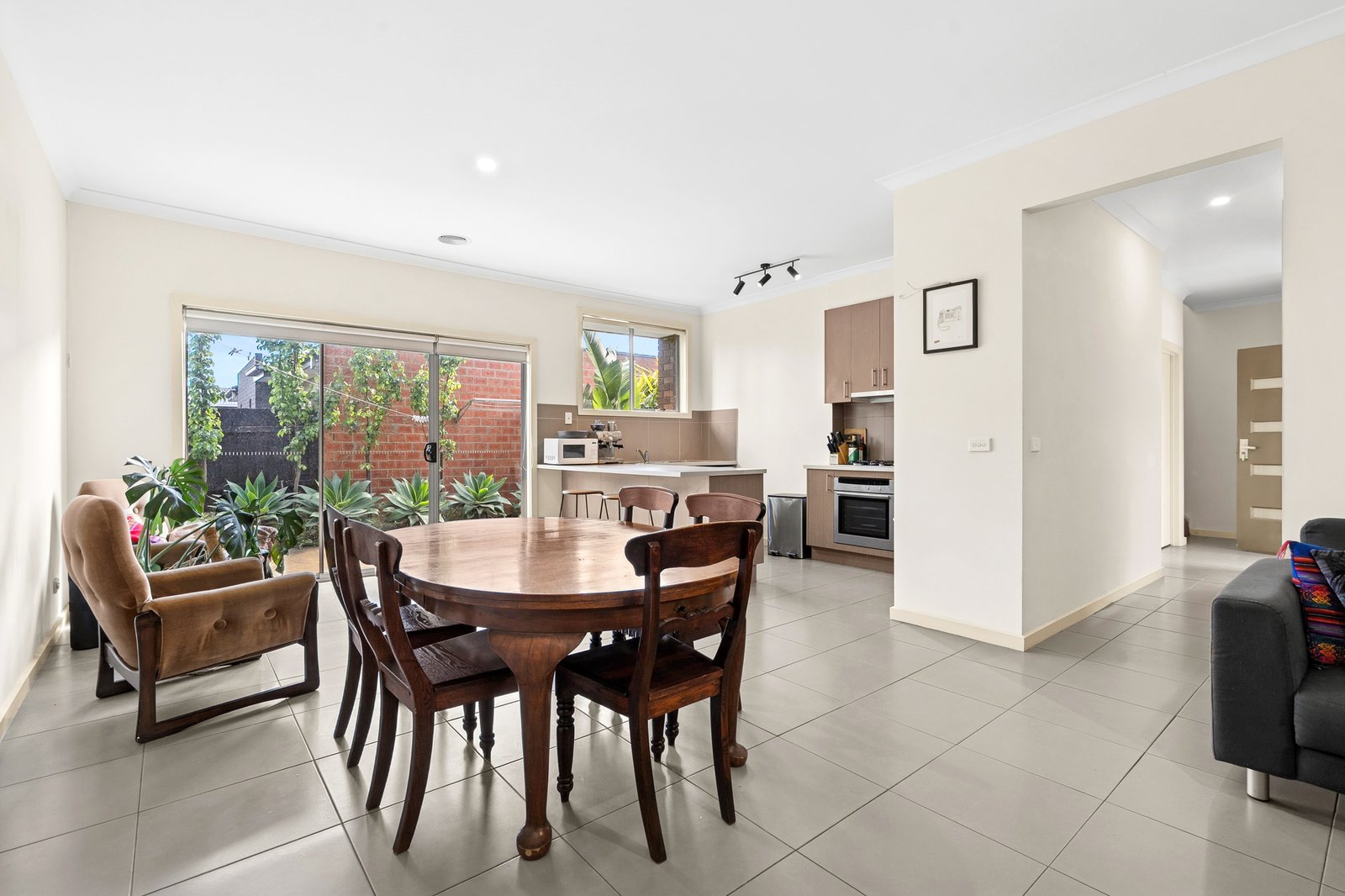 Gallery: 2/3 Tanner Street