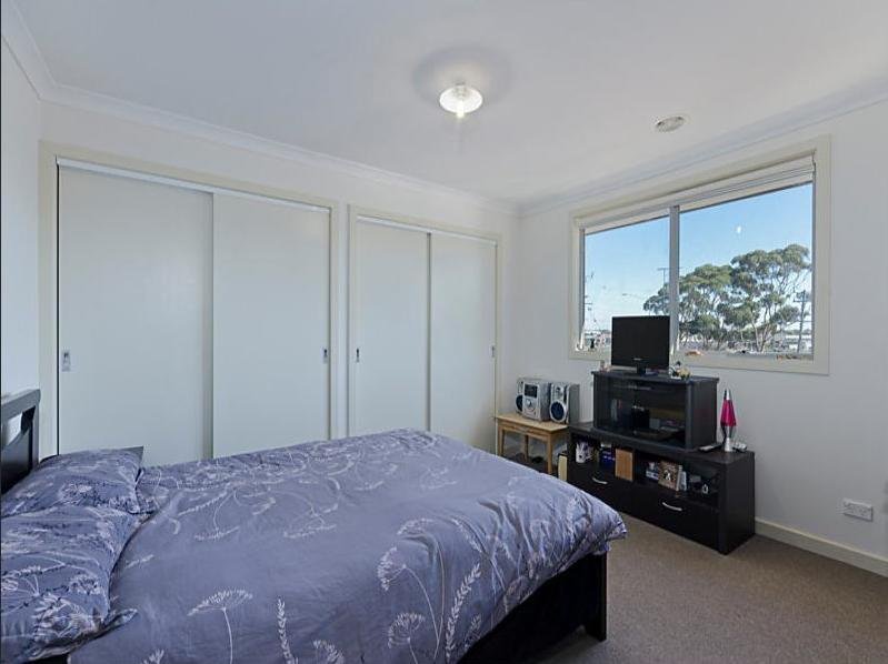 Gallery: 2/3 Tanner Street