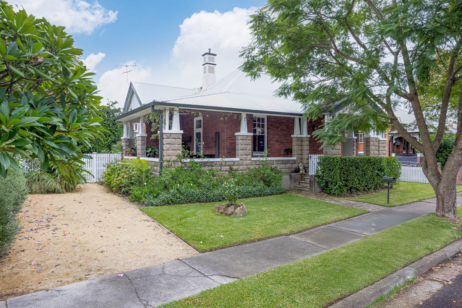 23 The Avenue LORN 2