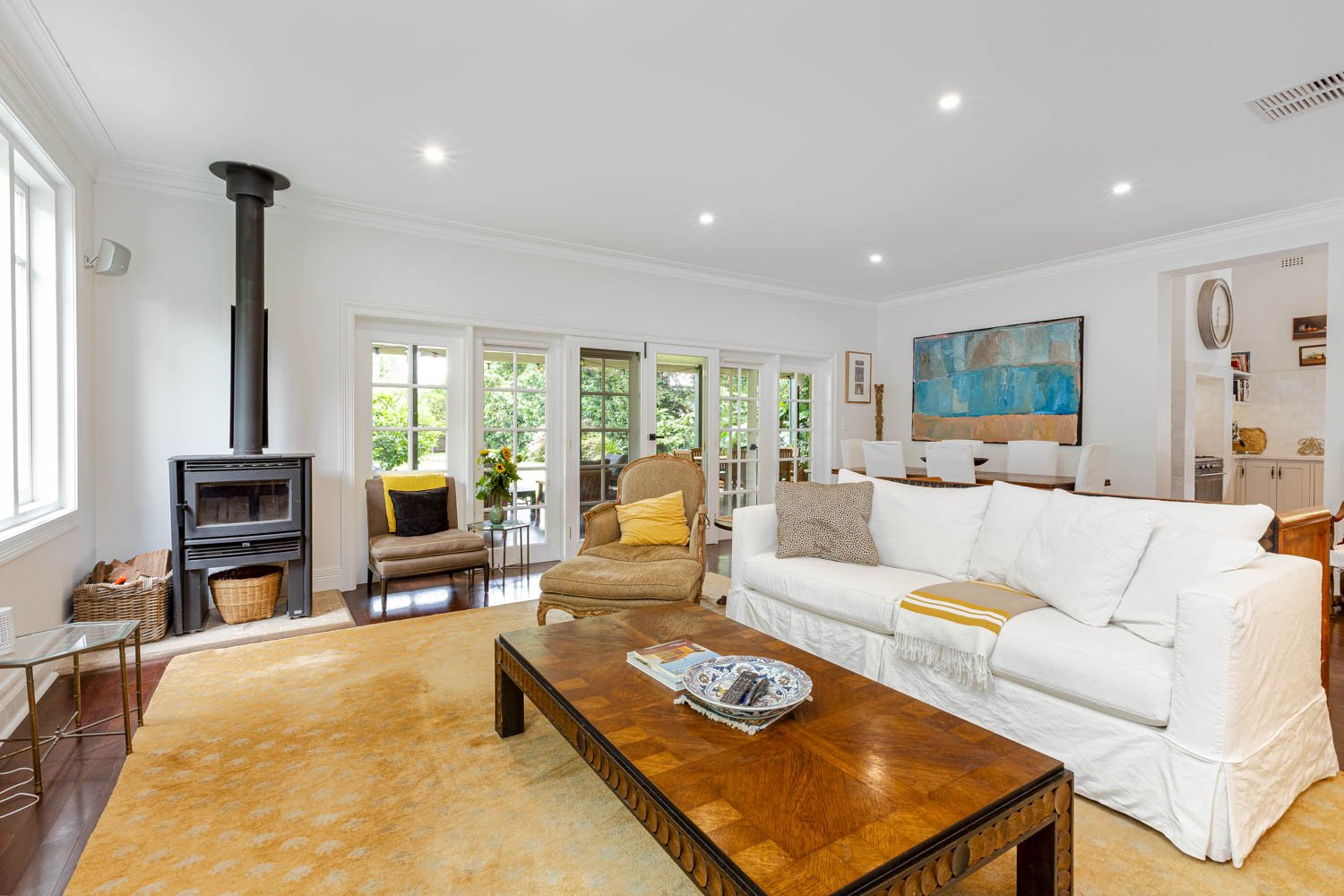 23 The Avenue LORN 7