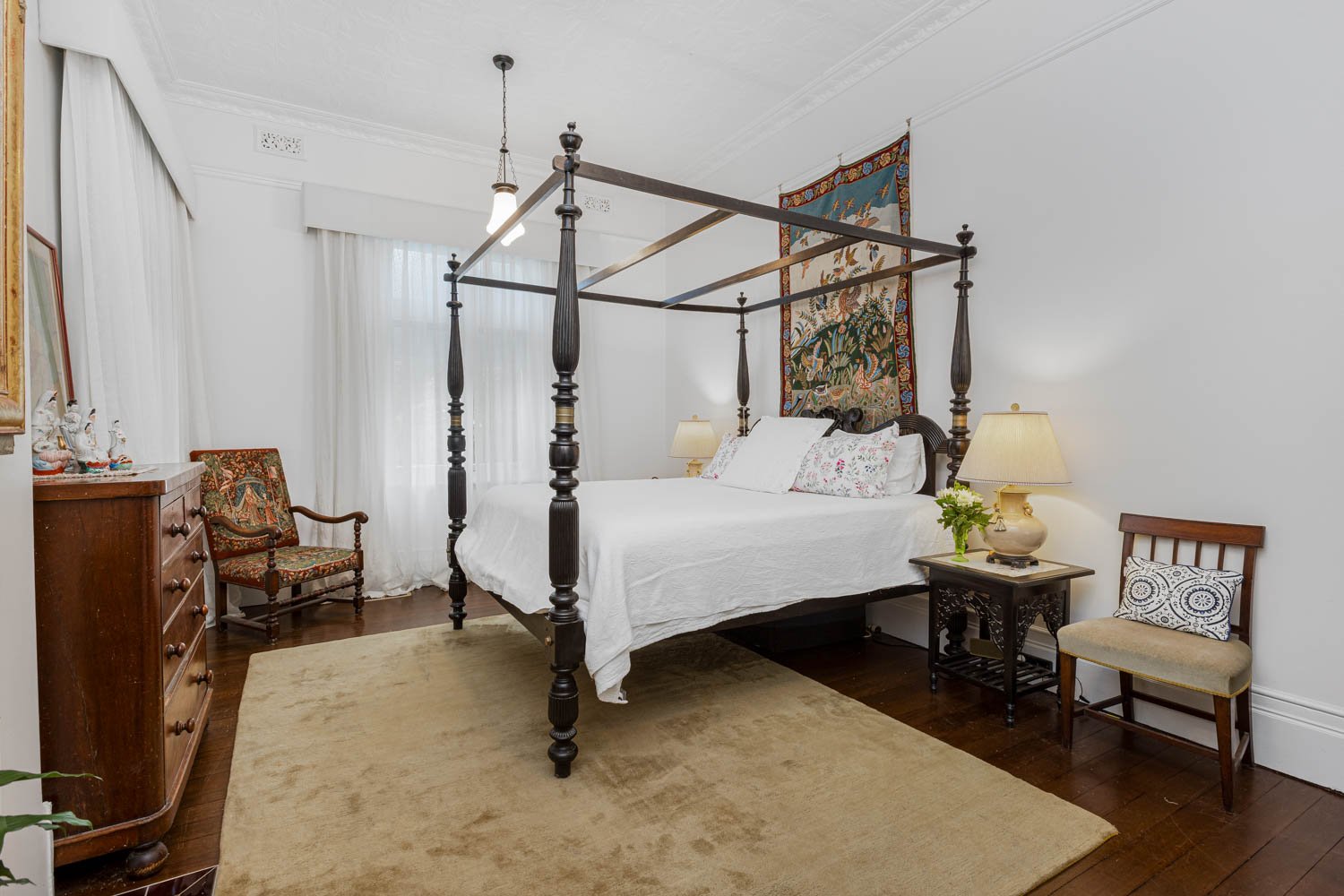 23 The Avenue LORN 12