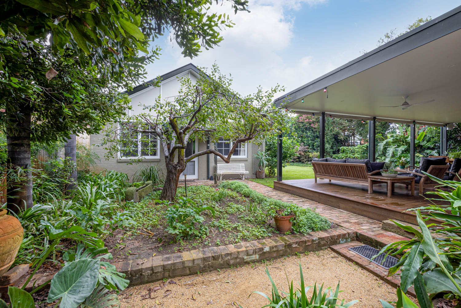 23 The Avenue LORN 26