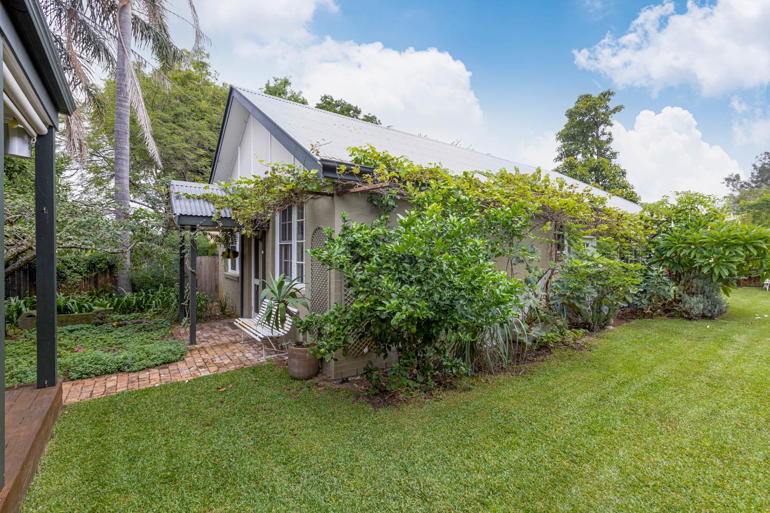 23 The Avenue LORN 29